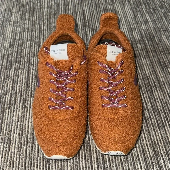New Rag & Bone Retro Runners Sherpa Size 38 - Picture 8 of 8